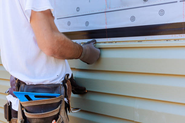Trusted Storm Damage Siding Repair service in Zephyrhills, FL - Creative Siding